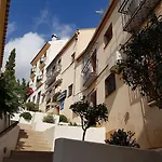 L'escaleta בית הארחה
