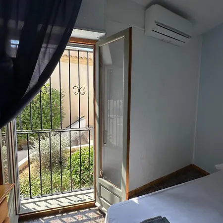 乐斯科拉塔旅舍 招待所 3*