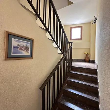 乐斯科拉塔旅舍 3* 奥罗佩萨德尔马