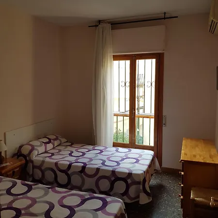 乐斯科拉塔旅舍 3*